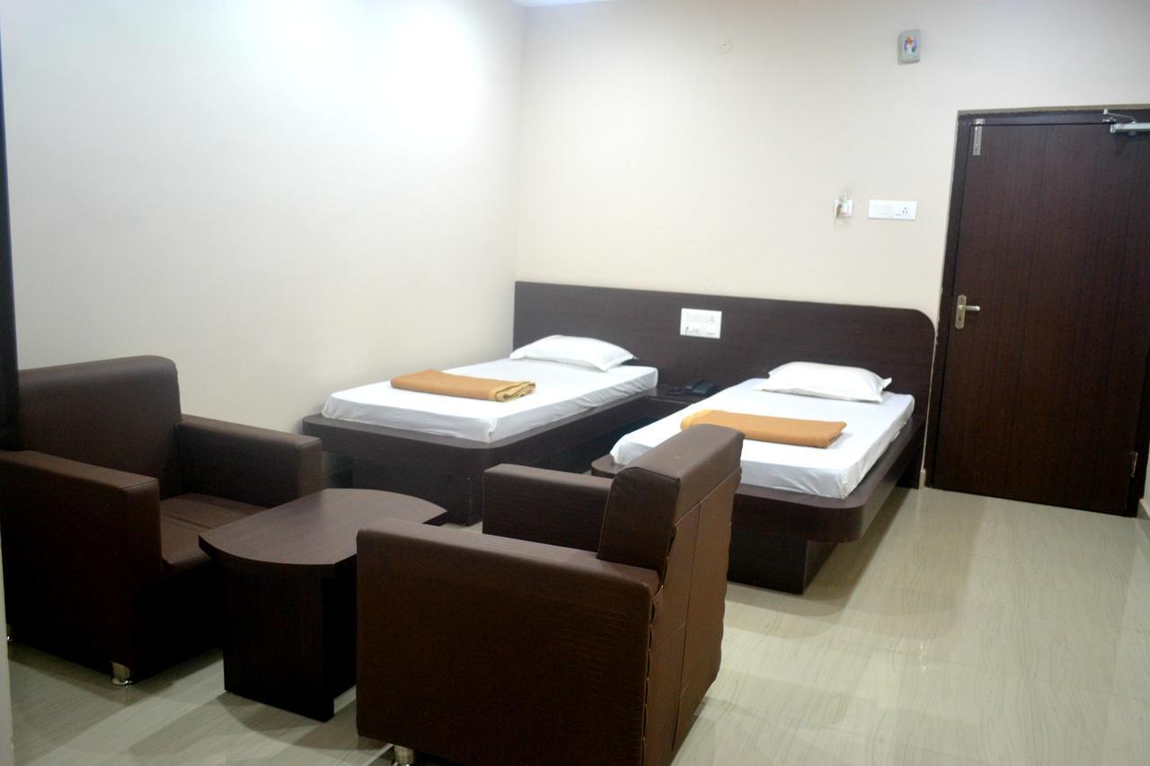 Hotel Bhammars Balangir 部屋 写真