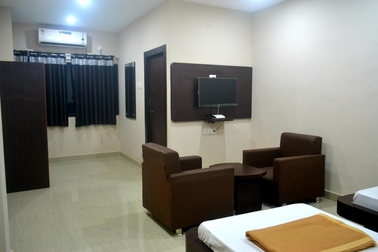 Hotel Bhammars Balangir 部屋 写真