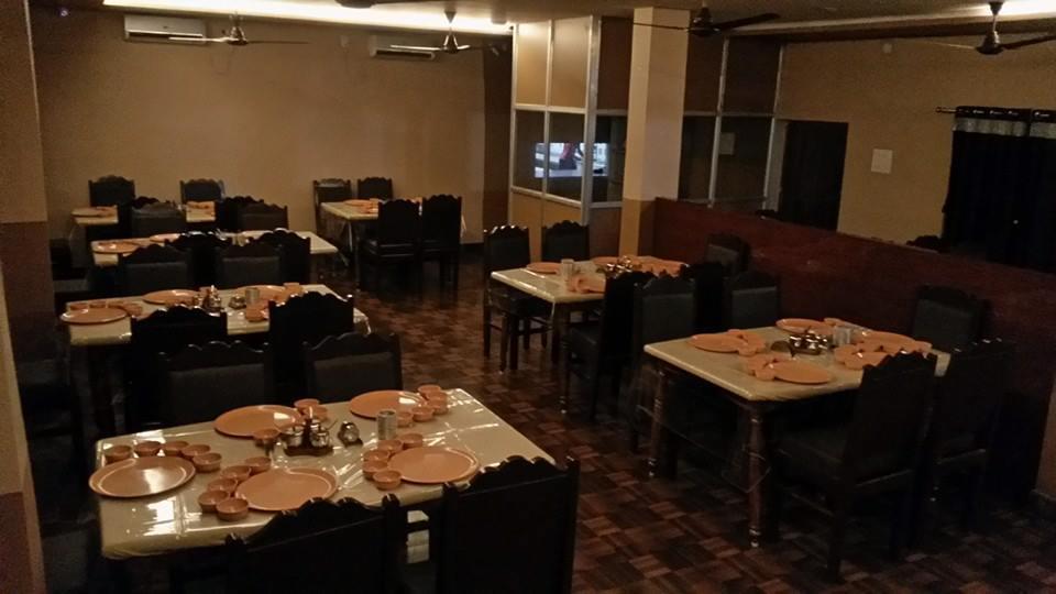 Hotel Bhammars Balangir エクステリア 写真